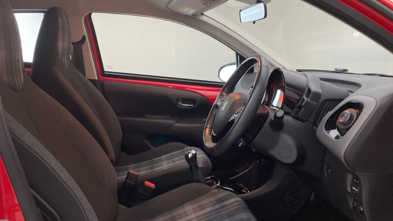 Peugeot 108 1.0 72 Allure 5dr Petrol Hatchback